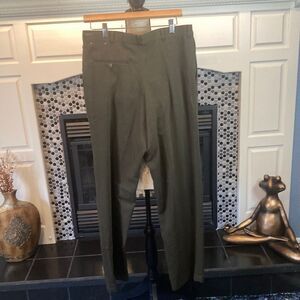 Expressions Worldwide green‎ dress pants, size 32 X 32, good used condition